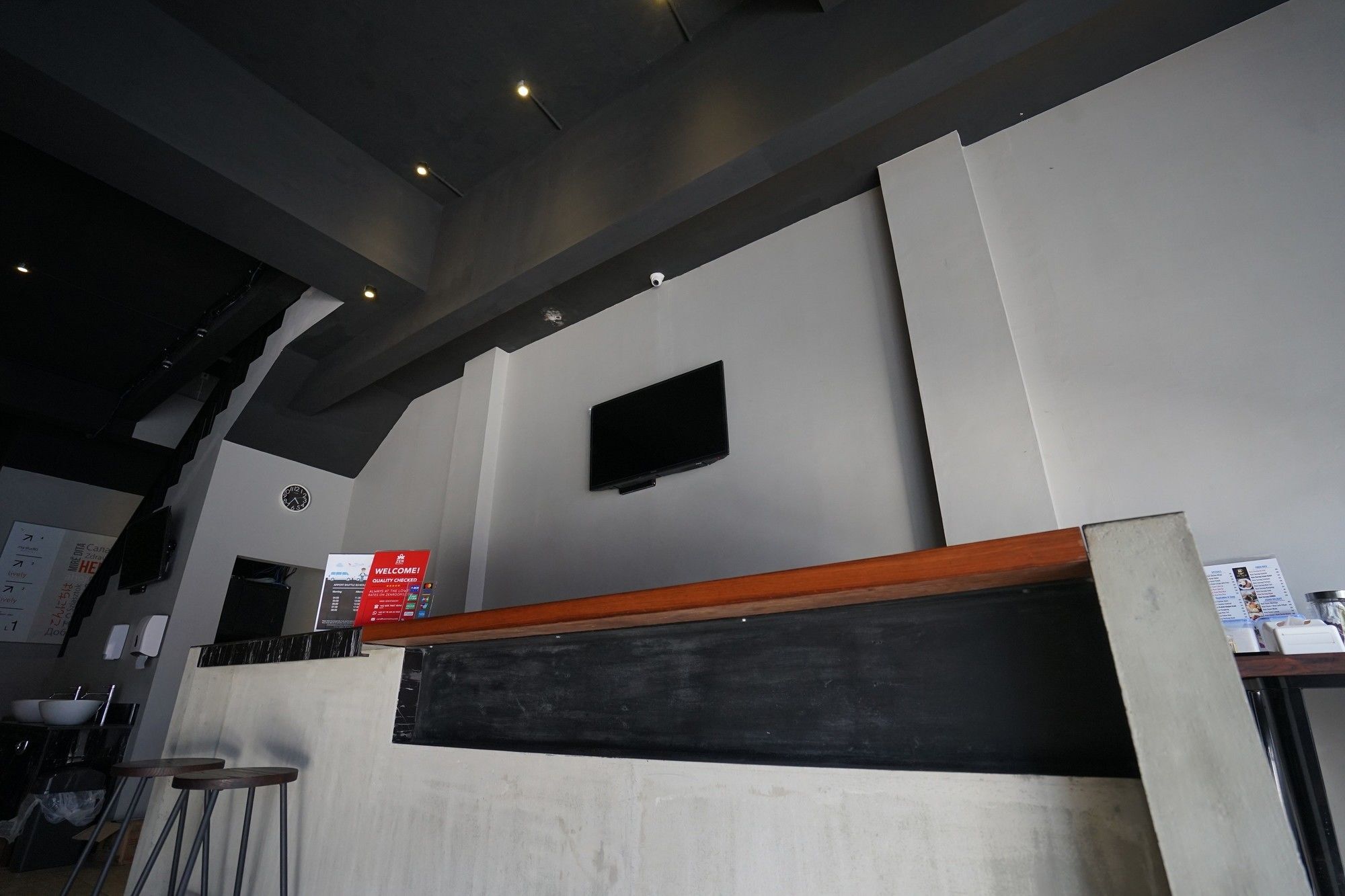 Zen Rooms Basic Kualanamu Medan Exterior foto